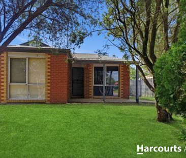 Comfort, Space & Convenience in the Heart of Pakenham - Photo 6