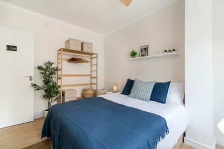 Carrer de Llinars del Vallès, Barcelona, Catalonia 08030 - Photo 5