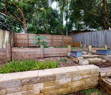 Wonderful Family Home - Awesome Kitchen - Great Entertainer - Photo 1