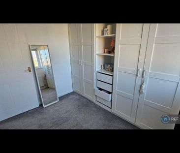 4 bedroom detached house to rent - Photo 6