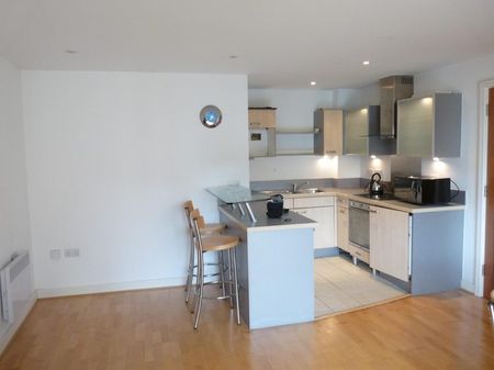 1 Bed Flat - Photo 4