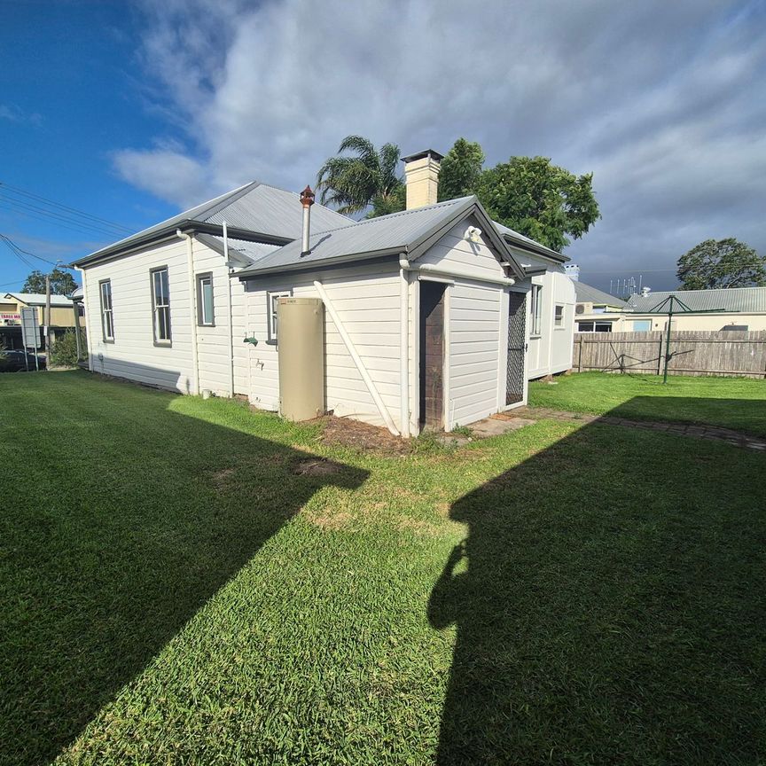 4 Commerce Street, 2430, Taree Nsw - Photo 1