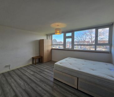 Great Cambridge Road, Enfield EN1, London - Photo 1