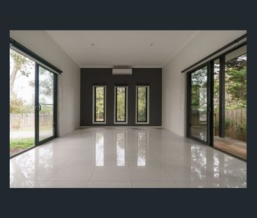 Modern Maria - Photo 2