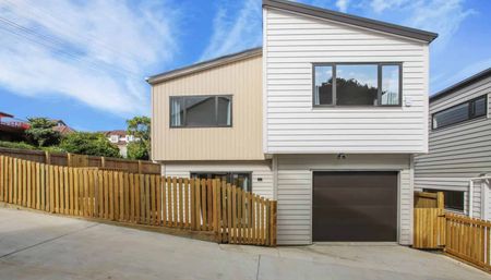 Standalone Townhouse - Photo 4