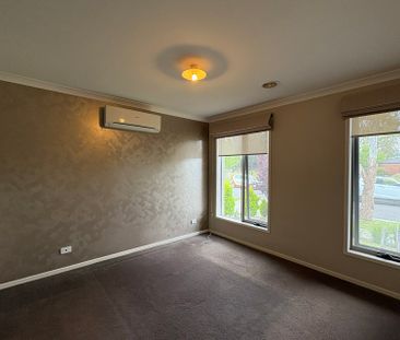 66 Gregson Grove, Lyndhurst VIC - Photo 3