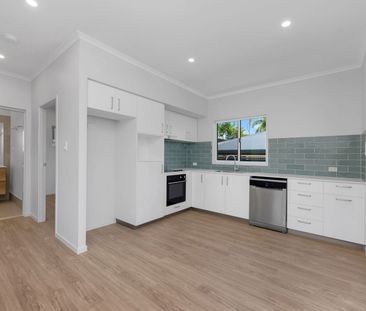 17a Washbrook Crescent, Petrie QLD 4502 - House For Rent | Domain - Photo 5