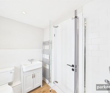 2 bedroom semi-detached house to rent - Photo 3