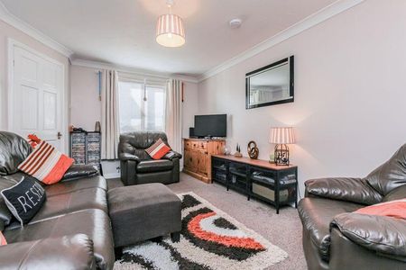 2 bedroom terraced house to rent - Photo 2