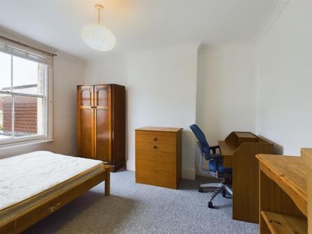 3 bedroom maisonette to rent - Photo 3