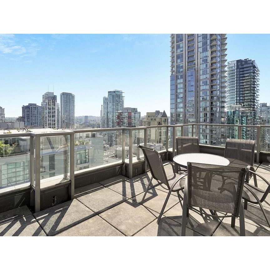 Penthouse 1200 HORNBY STREET, Vancouver, British Columbia - Photo 1