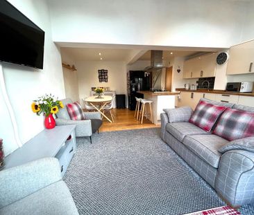 3 bedroom terraced house to rent - Photo 4