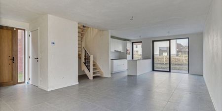 Eengezinswoning te huur in Hoepertingen voor € 1.200 met 3 slaapkamers - Foto 2
