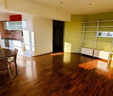 Pronájem bytu 2+kk 57 m2 - Fotografie 2