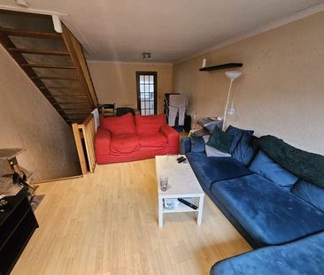 3 bedroom townhouse to rent - Photo 2