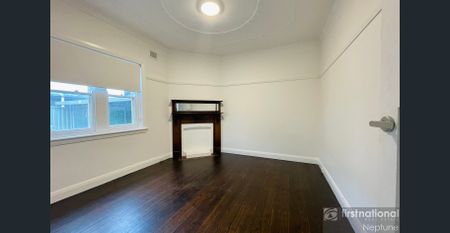 Modern Comfort and Style in the Heart of Girraween - Photo 2