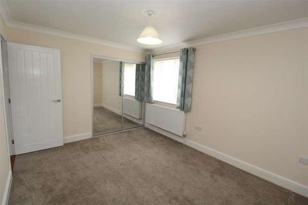 The Green, West Row, Bury St. Edmunds, IP28 - Photo 3