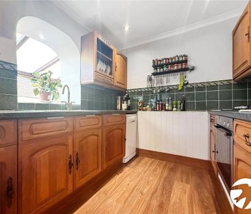 3 bedroom end of terrace house to rent - Photo 6