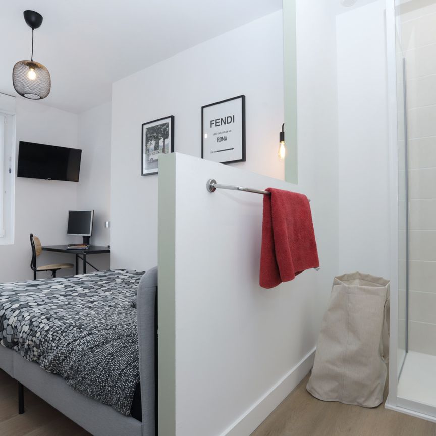 JEAN JAURES H Roommate 4 Bedrooms at Brest - Photo 2