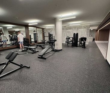 5 Defries Street condo — Toronto, ON (2-Bedroom) - 2 Bedroom - Photo 3