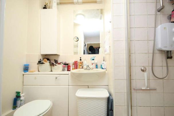 Conifer Way, Wembley, Middlesex, HA0 - Photo 1