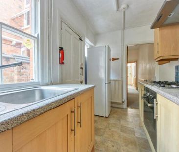 3 bedroom terraced house to rent - Photo 3