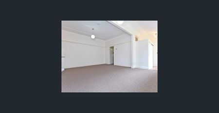 Art Deco - 2 Bedroom Apartment! - Photo 2