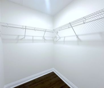 For Lease - 2333 Taunton Road Unit# 317, Oakville, Ontario - Photo 1