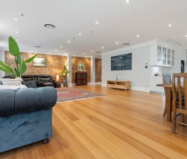 Oversized 174m² Luxury Haven in Dawes Point with Water Views | Furn... - Photo 4