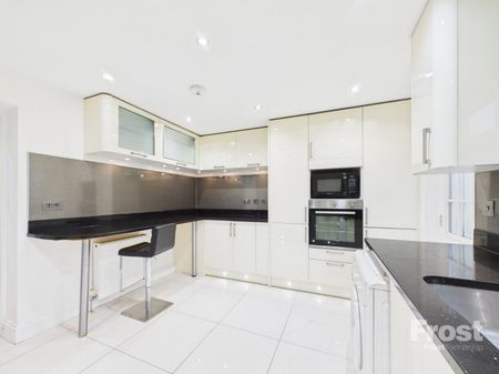 Chiltern Road, Burnham,SL1 - Photo 5