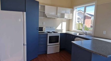 Spacious 2 bedroom apartment - a must see! - Photo 4