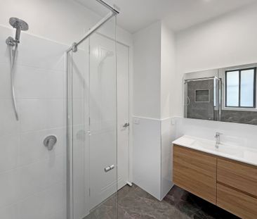 Modern 2-Bedroom Granny Flat in Beautiful Moonee Beach - Photo 6