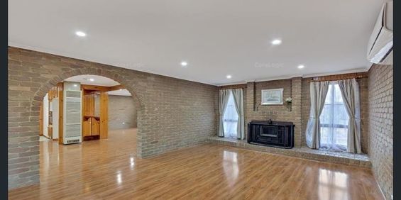 Solid 3 Bedroom Home For Lease in Bellbridge Estate!! - Photo 3