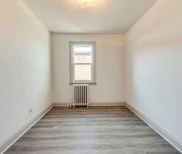 For Lease - 362 Royal York Road Unit# 2, Toronto, Ontario - Photo 6
