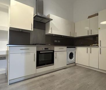 3 Bedroom Apartment To Let - Photo 6