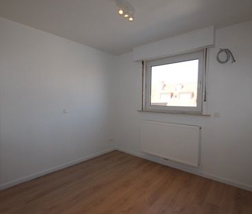 ONGEMEUBELD: Integraal gerenoveerd 2-kamer appartement te Lippensla... - Photo 6