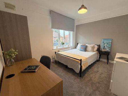 6 bedroom semi-detached house to rent - Photo 4