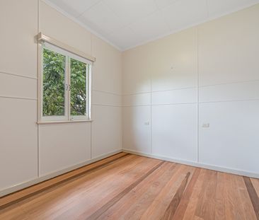 83 Chamberlain Street, Tarragindi QLD 4121 - House For Rent | Domain - Photo 3