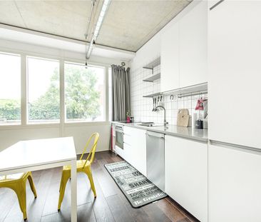 Durnsford Road, London, SW19 8FU - Photo 4