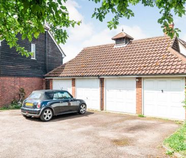 3 bedroom terraced house to rent - Photo 2