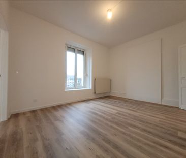 Location Appartement 4 pièces 69m² - Photo 2