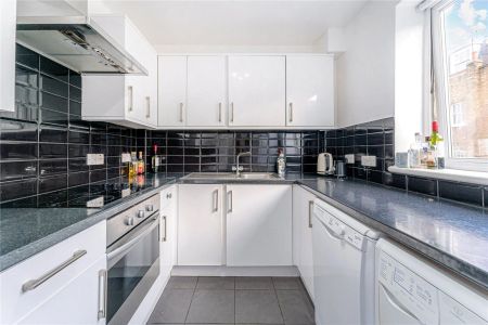 2 Bedroom Flat - Photo 2