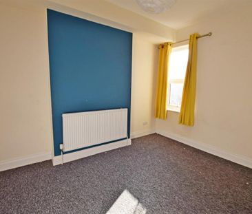 4 bedroom terraced house to rent - Photo 3