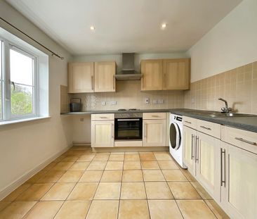 2 bedroom Apartment to let - Photo 6