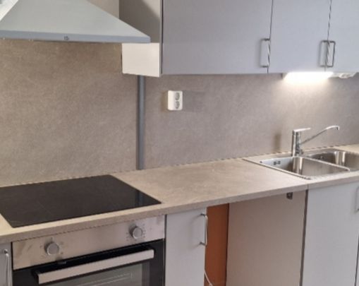 130kvm Nyrenoverad lgh i centrala Hofors - Photo 1