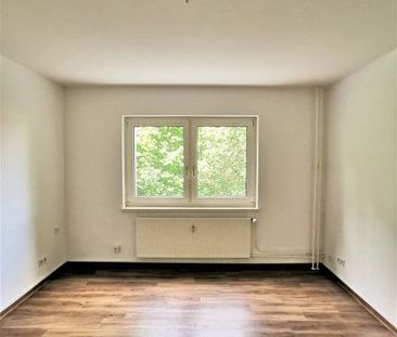 Frisch renovierte 3-Zi.-EG-Whg. mit Tageslichtbad - Photo 1