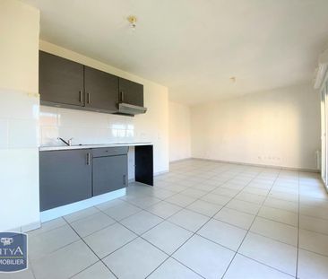 Location Appartement 3 pièces 61m² ARLES 13200 - Photo 4