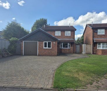 4 bedroom detached house to rent - Photo 3