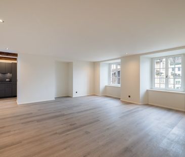 Moderne 2.5-Zimmer-Langzeit-Ferienwohnungen im Dorfkern von Näfels - Photo 1