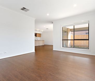 STUNNING ON SKYLARK! - Photo 5